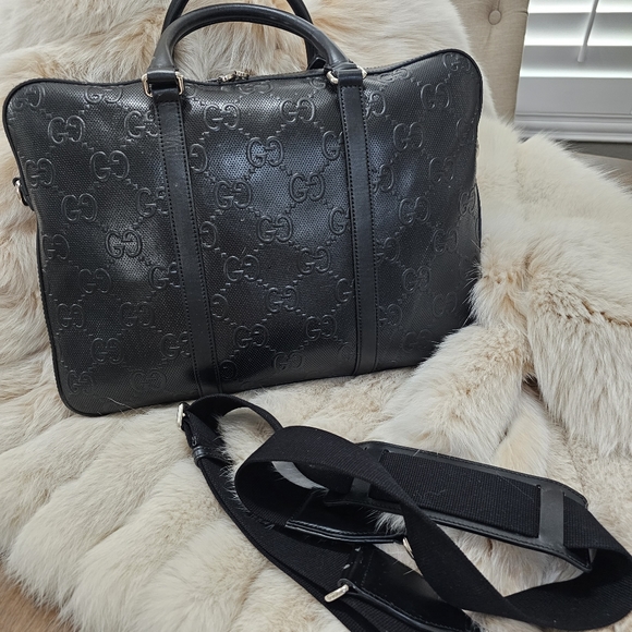 Like New GUCCI GG Embossed Briefcase Laptop - Picture 3 of 16